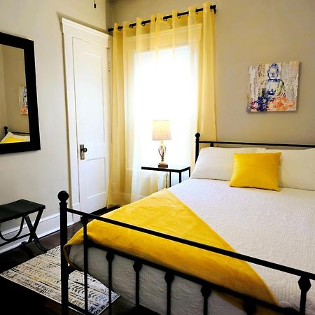 Charming! Near Cle Clinic/Uh/Cwru/Dwntwn W/Porch Villa Cleveland Bagian luar foto
