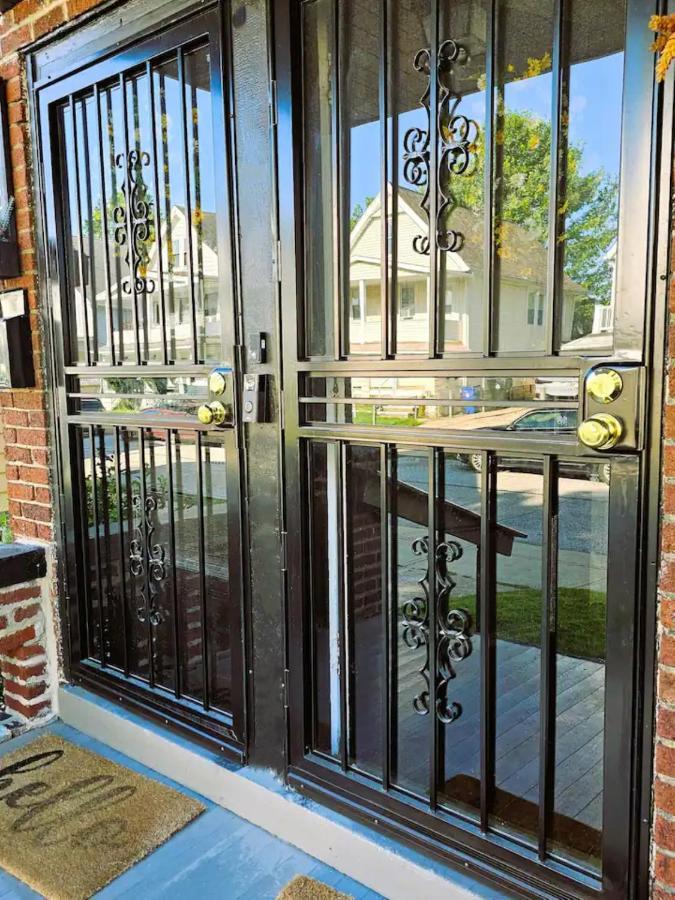 Charming! Near Cle Clinic/Uh/Cwru/Dwntwn W/Porch Villa Cleveland Bagian luar foto